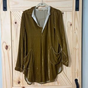 CP Shades Velvet Tunic Top